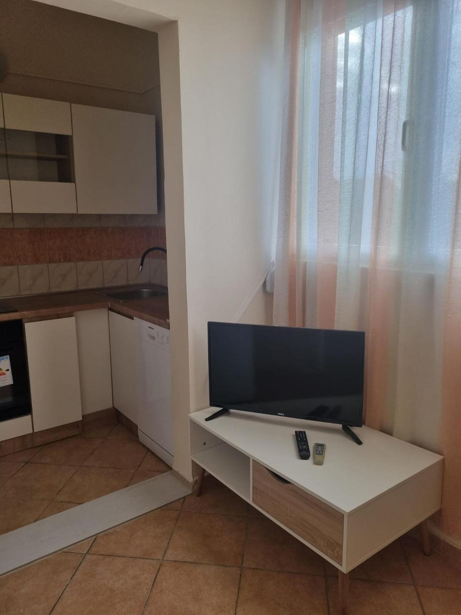 Apartments Angelina Sukosan Luaran gambar